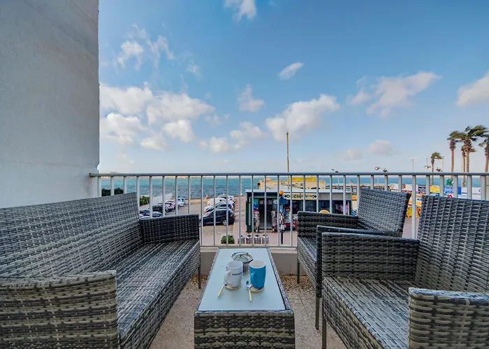 Seaview Promenade Maisonette 3br 2ba 세인트폴스베이