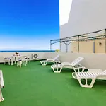 Seaview Promenade Maisonette 3br 2ba アパート セント・ポールズ・ベイ