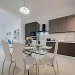 Apartmán Seaview Promenade Maisonette 3br 2ba