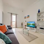Seaview Promenade Maisonette 3br 2ba アパート
