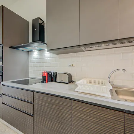 Seaview Promenade Maisonette 3br 2ba