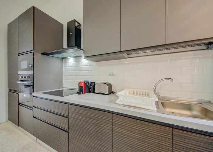 Seaview Promenade Maisonette 3br 2ba